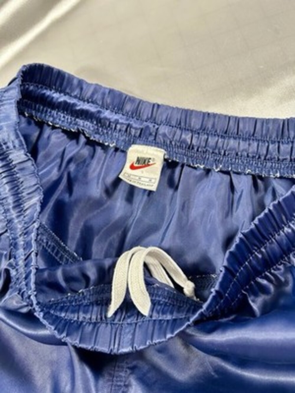 VINTAGE Y2K NIKE GLANZ NYLON SATIN SHINY SHORTS Size M Men’s NAVY RARE - Picture 8 of 8